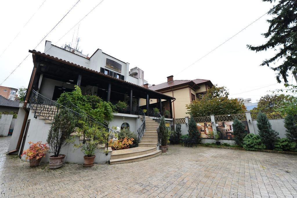 Târgu Jiu Pensiunea Antique מראה חיצוני תמונה