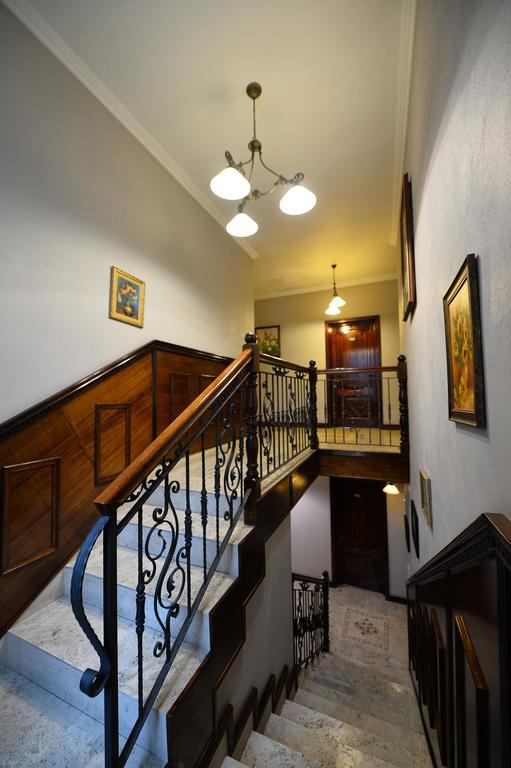 Târgu Jiu Pensiunea Antique מראה חיצוני תמונה